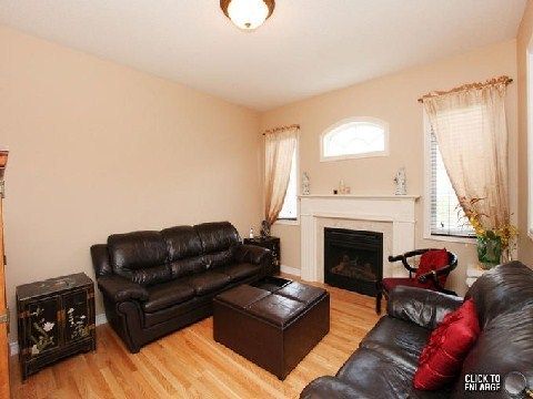 20 Strathdale Rd, Brampton, L6P2Y1 | Image 3