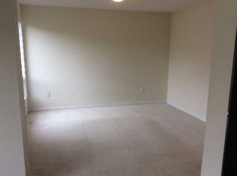 2467 Springforest Dr, Oakville, L6M0A2 | Image 3