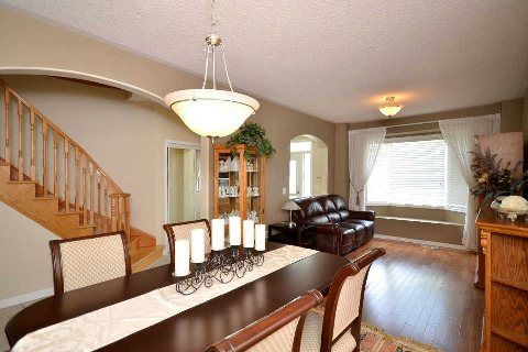 137 Whitwell Dr, Brampton, L6P1L2 | Image 3