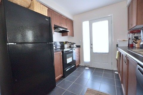 562 Pharo Pt, Milton, L9T8H7 | Image 2