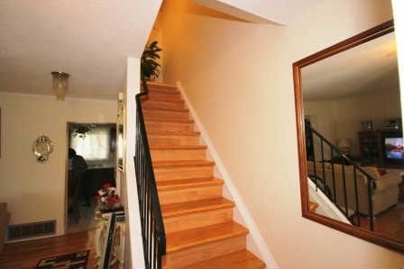 102 - 105 Hansen Rd N, Brampton, L6V3C9 | Image 3