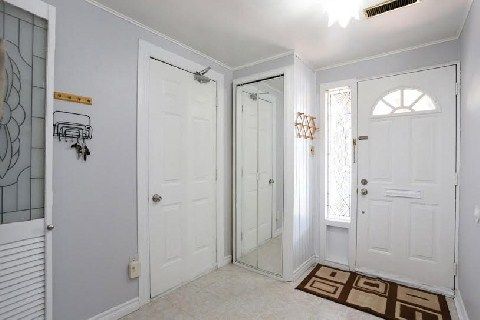 10 Eden Park Dr, Brampton, L6T3A5 | Image 3