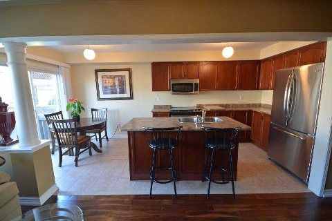 26 Snowberry Cres, Halton Hills, L76 6M4 | Image 3