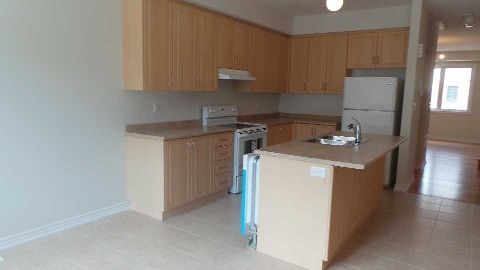 1321 Granrock Cres, Mississauga, L5V0E1 | Image 3