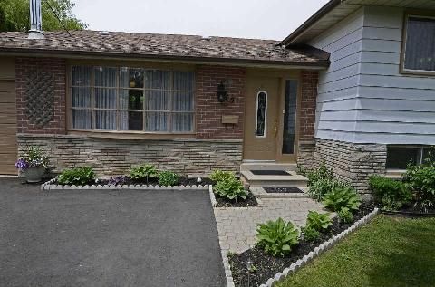 15 Lawrence Ave, Orangeville, L9W1S5 | Image 2