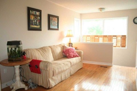 2918 Westbury Crt, Mississauga, L5M6B2 | Image 2