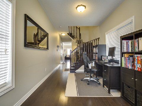 4672 Thomas Alton Blvd, Burlington, L7M0G1 | Image 3