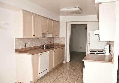 1505 - 35 Kingsbridge Garden Circ, Mississauga, L5R 3Z5 | Image 2