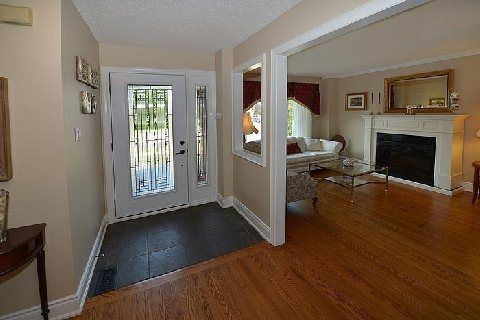 3655 Loyalist Dr, Mississauga, L5L4T6 | Image 3