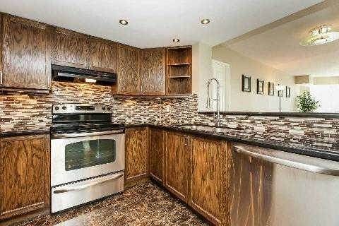 811 - 325 Webb Dr, Mississauga, L5B3Z9 | Image 3