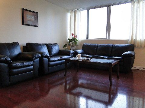 610 - 3590 Kaneff Cres, Mississauga, L5A3X3 | Image 2