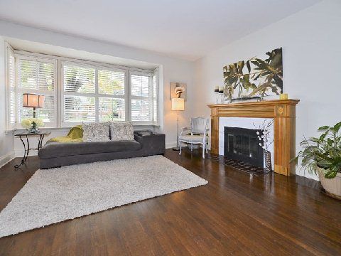 23 Farnsworth Dr, Toronto, M9N2Z5 | Image 3