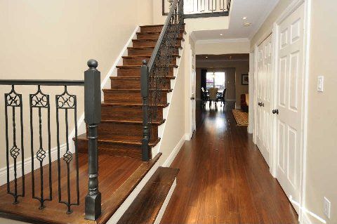 626 Wildgrass Rd, Mississauga, L5B 4J1 | Image 3