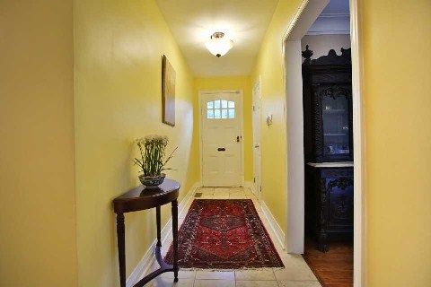 425 River Side Dr, Oakville, L6K3N6 | Image 2