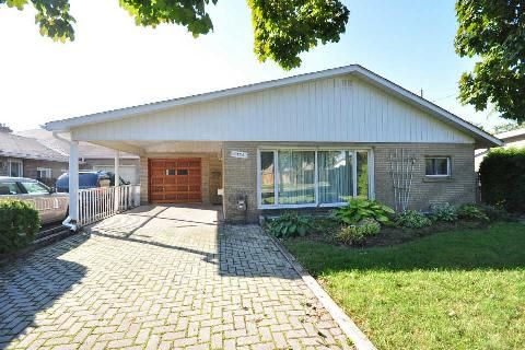 7496 Redstone Rd, Mississauga, L4T2B6 | Image 2