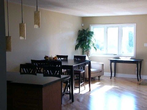 1500 Paddington Crt, Burlington, L7M1W7 | Image 2