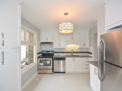 97 Greene Dr, Brampton, L6V2P2 | Image 3