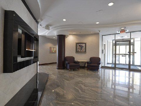 1103 - 200 Burnhamthorpe Rd E, Mississauga, L5A4E8 | Image 3