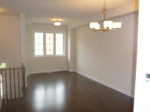 1376 Granrock Cres, Mississauga, L5V 0E1 | Image 2