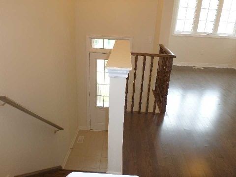 1376 Granrock Cres, Mississauga, L5V 0E1 | Image 3