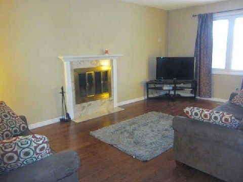 257 Huntington Ridge Dr, Mississauga, L5R1S3 | Image 3