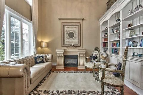 2489 Olinda Crt, Mississauga, L5C4P5 | Image 2