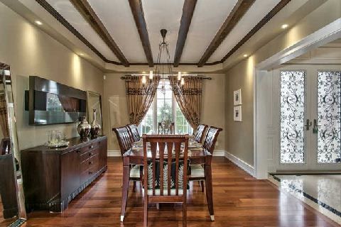 2489 Olinda Crt, Mississauga, L5C4P5 | Image 3