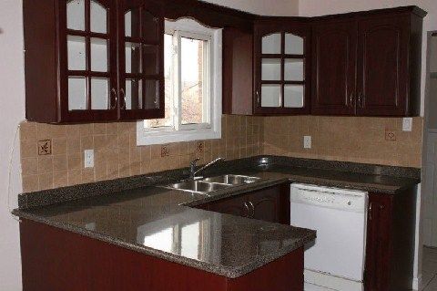 376 Hansen Rd N, Brampton, L6V3P7 | Image 2