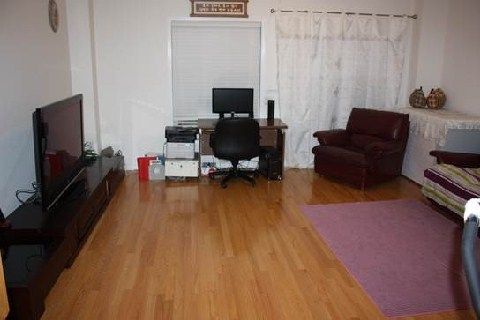 5183 Angel Stone Dr, Mississauga, L5M 0L5 | Image 2