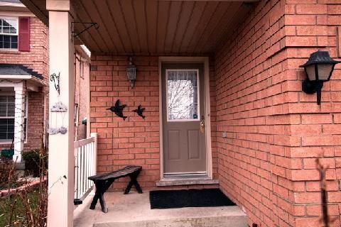 1386 Quest Circ, Mississauga, L5N 8B5 | Image 3