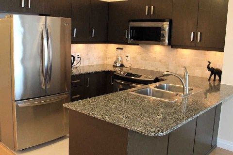 801 - 3504 Hurontario St, Mississauga, L5B0B9 | Image 2