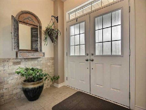 30 Wasaga Rd, Brampton, L6X3B1 | Image 2