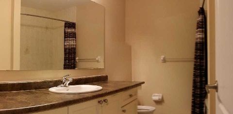 782 Maquire Terr, Milton, L9T6P5 | Image 3