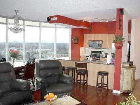 1810 - 15 Windermere Ave, Toronto, M6S5A2 | Image 3