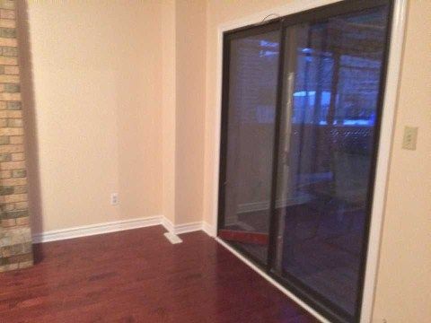 58 Braidwood Lake Rd, Brampton, L6Z1X6 | Image 3