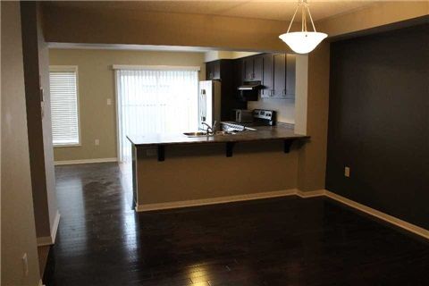 1034 Diefenbaker St, Milton, L9T 8H4 | Image 3