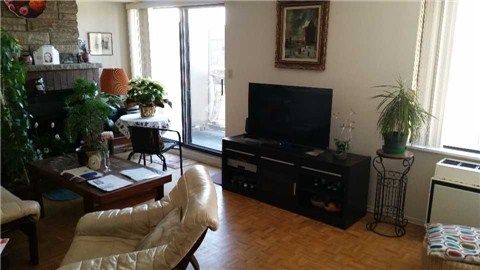 625 - 1000 Cedarglen Gate, Mississauga, L5C3Z5 | Image 2