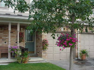 Townhouse sold at 48 Alderbrook Place, Caledon, Bolton North, L7E1Y6 - MLS: W311103