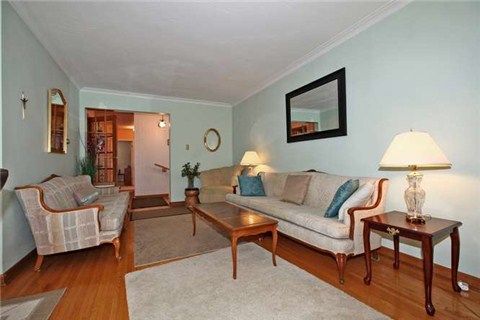 27 Rhinestone Dr, Toronto, M9C3W8 | Image 3