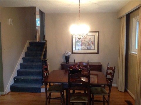 3195 Valmarie Ave, Mississauga, L5C2A4 | Image 2