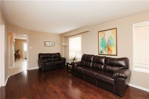 10 Capistro St, Brampton, L7A3J3 | Image 3