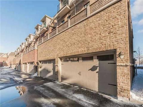 1815 Pagehurst Ave, Mississauga, L4X1Y5 | Image 3