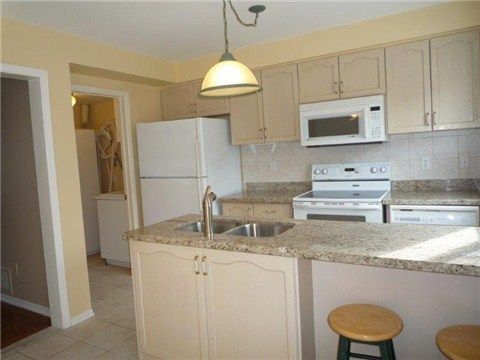 2103 Shady Glen Rd, Oakville, L6M3P1 | Image 2