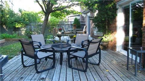 2253 Constance Dr, Oakville, L6J 5L8 | Image 2