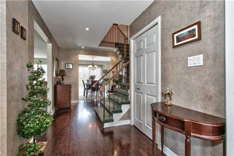 4120 Rolling Valley Dr, Mississauga, L5L2K9 | Image 3