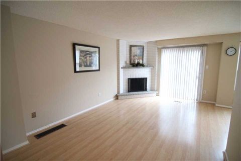 4151 Quaker Hill Dr, Mississauga, L5C3M2 | Image 3