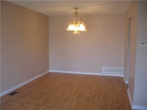 93 Ashford Crt, Brampton, L6V3E2 | Image 3