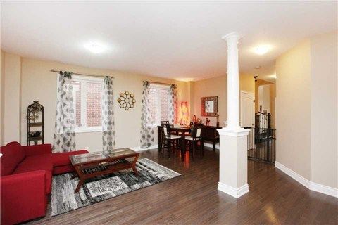 4 Louisburg Cres, Brampton, L6X 3A7 | Image 3