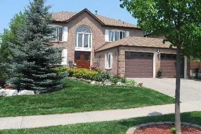 Detached House sold at 4 Nottingham Crescent, Brampton, Ontario, L6S4G4 - Westgate - MLS: W3193879