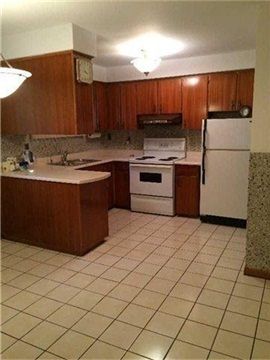 82 Sharpecroft Blvd, Toronto, M3J1P4 | Image 2